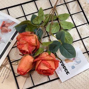 Bouquet de roses artificielles Gardenia à 3 têtes en soie Manta, idéal pour la décoration de mariage, la maison et les accessoires de photographie en extérieur - Product Image 2