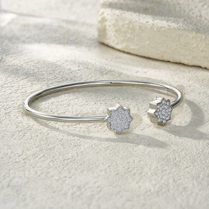 Bracelet manchette en moissanite étoile à huit branches de qualité supérieure, en argent sterling S925 plaqué <span class=keywords><strong>platine</strong></span>, poli miroir, serti pavé, pour femme - Product Image 2