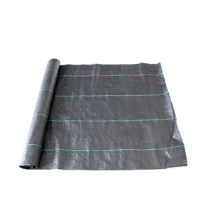 Tissu de contrôle des mauvaises herbes en PP lourd avec durabilité accrue pour l'installation de fermes solaires et l'entretien des sites d'énergie renouvelable - Product Image 2