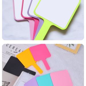 Espejos de Maquillaje Plegables de Plástico <span class=keywords><strong>con</strong></span> Acabado Cromado, Portátiles, <span class=keywords><strong>con</strong></span> Luz <span class=keywords><strong>y</strong></span> Logotipo Personalizado de la Marca Flying, Venta al por Mayor de Fábrica - Product Image 4