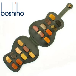 Portable Foldable Guitar Shape Pick Holders Durable Leather Plectrums Bag with Variety Picks Storage Gift for Music Lovers - Product Image 2