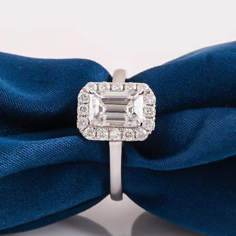 แหวนมอยซาไนต์ทองแท้ 18K