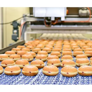 पूर्ण स्वचालित सैंडविच केक उत्पादन लाइन/कस्टर्ड केक उत्पादन लाइन/क्रीम केक उत्पादन लाइन