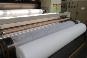 สปันบอนด์สปันบอนโรงงานผ้าไม่ชอบน้ำ Antistatics Sms ผ้าไม่ทอเกรดทางการแพทย์100โพรพิลีน Sms SMMS - Product Image 6