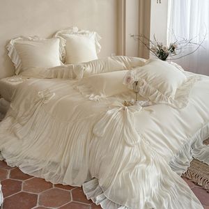 <span class=keywords><strong>ชุด</strong></span>เครื่องนอน<span class=keywords><strong>ผ้า</strong></span>ซาตินคุณภาพสูง 4 ชิ้น <span class=keywords><strong>ผ้า</strong></span>ห่มนวม ปลอกหมอน <span class=keywords><strong>ผ้า</strong></span>คลุมเตียง ทำจากผ้าฝ้ายเส้นใยยาว 100S พร้อมลูกไม้ - Product Image 3