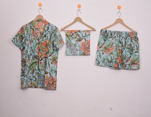 Ensembles de pyjama courts en coton à col rabattu boutonnés, imprimés à la main, respirants, pour femmes – Meilleures ventes - Product Image 1
