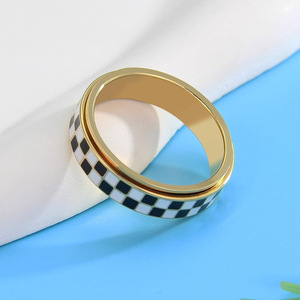 Classic Women Ring Racing <strong>Flag</strong> Black and White Chessboard Grid Rotatable Ring - Product Image 3