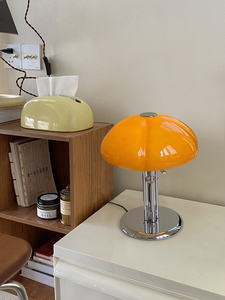 Lampe de table décorative en forme de champignon de <span class=keywords><strong>citrouille</strong></span>, lampe de chevet de style médiéval Bauhaus, lampe de table en verre d'ambiance artistique - Product Image 4