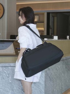 กระเป๋าออกกำลังกาย IStapromo พร้อมช่องใส่รองเท้าและช่องกันน้ำ  รับสกรีนโลโก้ กระเป๋าเดินทางแบบกันน้ำ - Product Image 5