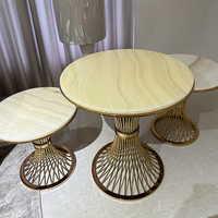 Table console de luxe sur mesure avec plateau en marbre naturel robuste et base en acier inoxydable pour la décoration du salon