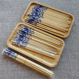 Palillos de porcelana azul y blanca de 5.5 mm, redondos, desechables y biodegradables para restaurantes, hoteles, comida para llevar y uso en servicios de comida rápida. - Product Image 1