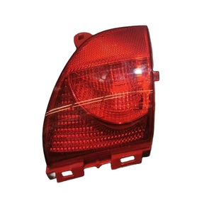 Faro Fendinebbia Posteriore 6350GJ 6351GH 6351GJ 6350GH per Peugeot 308CC 2008 <span class=keywords><strong>Citroen</strong></span> <span class=keywords><strong>C3</strong></span> C3XR Luce Posteriore Paraurti Auto - Product Image 3