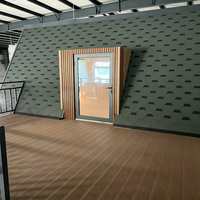 Casa Modular de 2 Pisos Personalizada de Fábrica, Revestimiento de Madera, Estructura de Acero, Villa Móvil de Ocio, Oficina, Escuela, Escaleras, Balcón