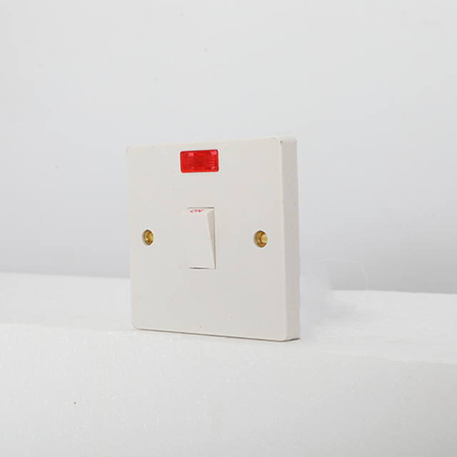 British Standard White Switch Socket, Multi-functional Five Hole USB European Style French Socket Switch