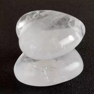 Cœur en quartz clair sculpté à la main, pierre précieuse naturelle pour cadeau, décoration, collection - Product Image 5