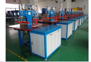 Machine de soudure de plafond extensible de <span class=keywords><strong>film</strong></span> souple de PVC - Product Image 3