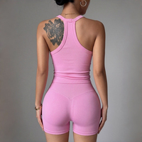 Ensemble de sport 2 pièces pour femme : débardeur côtelé à col halter et short cycliste, col en V profond, coupe ajustée, tenue de yoga et fitness