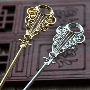 Épingle à cheveux de style dynastie Ming, plaquée cuivre, or et argent, fourche à cheveux de mariage avec motif Pipa, accessoires faits à la main pour bricolage - Product Image 1