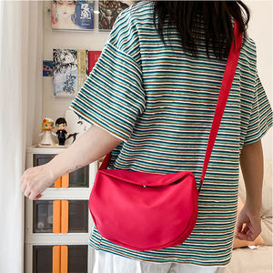 OEM Odm personnalisé 3 couleurs fermetures à glissière en nylon adoucissant <span class=keywords><strong>boucle</strong></span> absorbant magnétiquement sac à bandoulière de sport sac de messager à bandoulière - Product Image 3