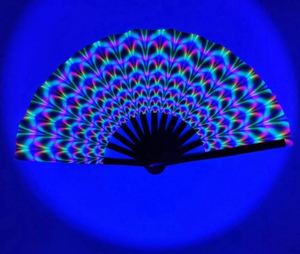 Éventail pliant UV phosphorescent avec baleines en bambou, housse en tissu et technique de peinture – Cadeau d'affaires - Product Image 1