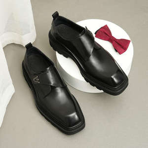 Chaussures habillées en cuir sur mesure de luxe pour hommes - Semelle en caoutchouc antidérapante avec ajustement personnalisé - Product Image 2