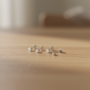 Boucles d'oreilles Angelina en acier inoxydable plaqué or, serties de diamants ronds, style minimaliste, pour un usage quotidien, bijoux unisexes - Product Image 2