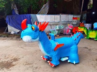 Machine de jeu d'attractions pour enfants à monnayeur, dinosaure animatronique à chevaucher, scooter à chevaucher, animal à roulettes