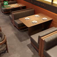 Ensemble de table et chaises de restaurant en bois massif moderne personnalisé - Durable, facile à nettoyer, pour usage commercial, café