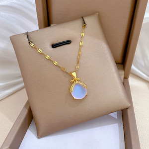 <span class=keywords><strong>Collana</strong></span> Vintage Aurora con <span class=keywords><strong>Coccinella</strong></span> per Donne, Oro Vero con Micro Incastonature di Perline a Fiore, Accessorio Trendy per la Clavicola - Product Image 1