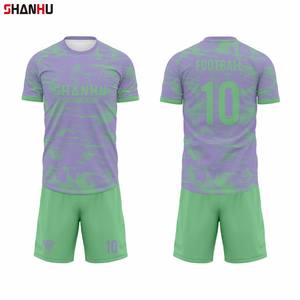 Männer Fußball tragen <span class=keywords><strong>2</strong></span> Stück Set Team Großhandel Fußball Fußball Uniform Fußball Trikot Lieferant Vintage Japan Fußball Trikot - Product Image 6