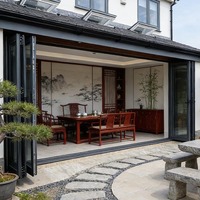 Nouvelle porte coulissante pliante en aluminium et verre de haute qualité pour balcon extérieur de villa moderne
