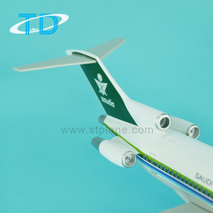 Modèle en résine d'<span class=keywords><strong>avion</strong></span> <span class=keywords><strong>cargo</strong></span> Precious Moments B727-200 Saudia 1/100, 47 cm, à vendre - Product Image 6