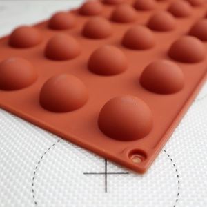 Moule à gâteau en silicone de qualité alimentaire, antiadhésif, écologique, demi-sphères, 24 cavités - Product Image 3