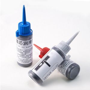 Lubricante universal para cilindros de cerradura, polvo de grafito gris oscuro para mantenimiento de cerraduras de puertas y orificios de llave - Product Image 1