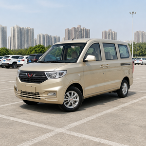 Auto Usate in Vendita Wuling Hongguang V <span class=keywords><strong>2022</strong></span> 1.5L Benzina Manuale RWD Van 7/8 Posti Disponibili all'Ingrosso - Product Image 1
