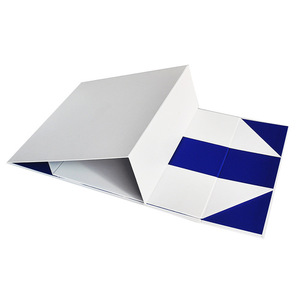 Des Boîtes Avec Ruban <span class=keywords><strong>Copine</strong></span> Et Enfants Recyclé à Chaud Logo Personnalisé Pliant Boîte-Cadeau En Papier Pour Vêtements - Product Image 3