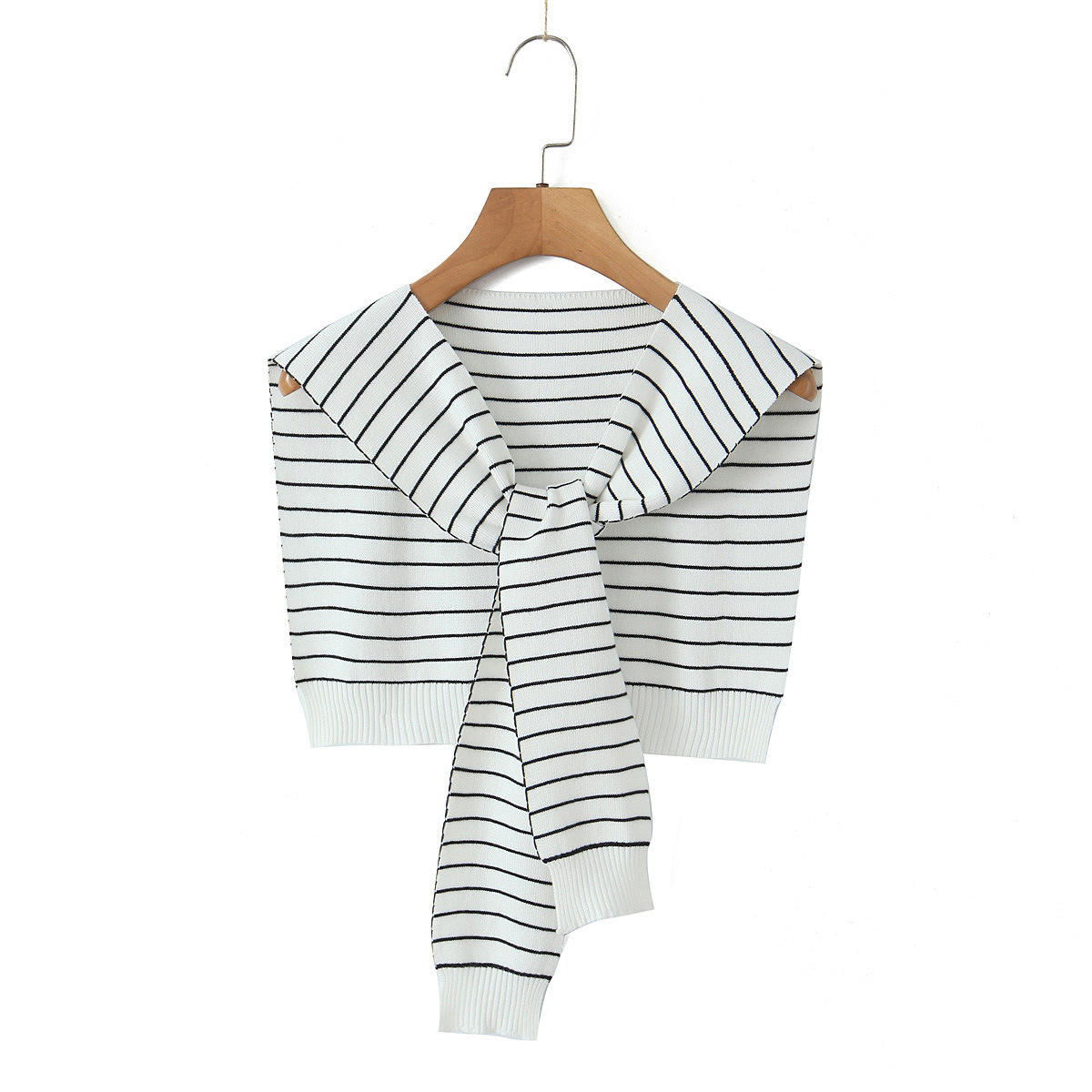 ผ้าคลุมไหล่ลายทาง