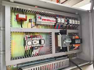 Torno Horizontal <span class=keywords><strong>de</strong></span> Alta Resistencia CW61160*3000mm para Torneado <span class=keywords><strong>de</strong></span> Metal, Torno CNC <span class=keywords><strong>de</strong></span> Gran Capacidad, Centro <span class=keywords><strong>de</strong></span> Mecanizado <span class=keywords><strong>de</strong></span> Grado Industrial - Product Image 5