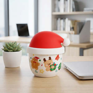 230ml Classic Christmas Ceramic Coffee Mug with Silicone Lid for Presents - Product Image 5