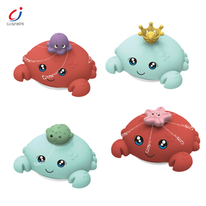 Jouets <span class=keywords><strong>de</strong></span> <span class=keywords><strong>bain</strong></span> pour bébé Chengji : Jouet <span class=keywords><strong>interactif</strong></span> pulvérisateur d'eau rotatif avec lumière LED, crabe nageur pour le <span class=keywords><strong>bain</strong></span> - Product Image 1