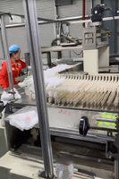 Kompakte Halbautomatische Einweg-Babywindel-Schneidemaschine mit Motor, 400 Stück pro Minute Produktionskapazität