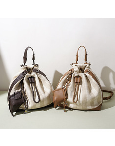 Nouveau Sac à Dos de Voyage Grande Capacité pour Femmes, Design de Niche Tendance et Luxe, Sacs à Main Décontractés pour Dames, Vente en Gros à Bas Prix - Product Image 3