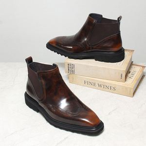 รองเท้าบุรุษสไตล์อังกฤษแบบ Brogue ล่าสุด หัวมน พื้นหนา น้ำหนักเบา กันลื่น เหมาะสำหรับใส่ทำงานหรือลำลองในฤดูใบไม้ร่วง - Product Image 5