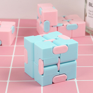 Cubo Infinito <span class=keywords><strong>Mini</strong></span> de Bolsillo Transfronterizo para Descompresión Creativa de Dedos, Juguete de Segunda Orden 2x2x4 - Product Image 2