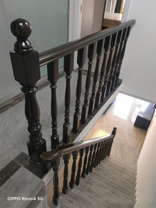 Escaliers courbés de luxe en bois massif - Product Image 3