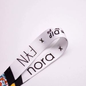 Bracelets jetables personnalisés imprimés par transfert thermique en ruban de soie pour festivals de musique, fêtes et événements - Product Image 4