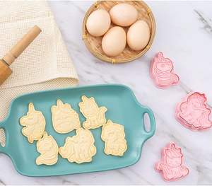 Juego de 6 Cortadores de <span class=keywords><strong>Galletas</strong></span> con Forma de Unicornio, Moldes de Plástico 3D para <span class=keywords><strong>Galletas</strong></span>, Sellos para <span class=keywords><strong>Galletas</strong></span>, Herramientas para Hornear y Repostería - Product Image 1