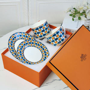 Ensemble de 2 tasses et soucoupes en porcelaine fine de luxe européenne, style nordique royal, pour café et thé, très vendu - Product Image 2