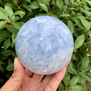 Vente en gros de sphères de cristal de célestine de style bohème de haute qualité pour une décoration intérieure unique et des cadeaux de vacances - Product Image 6