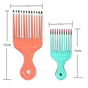 2 tailles de médiator en plastique à dents larges Peigne <span class=keywords><strong>afro</strong></span> pour cheveux bouclés Peigne pour cheveux longs bouclés et épais Perruques et barbes - Product Image 3